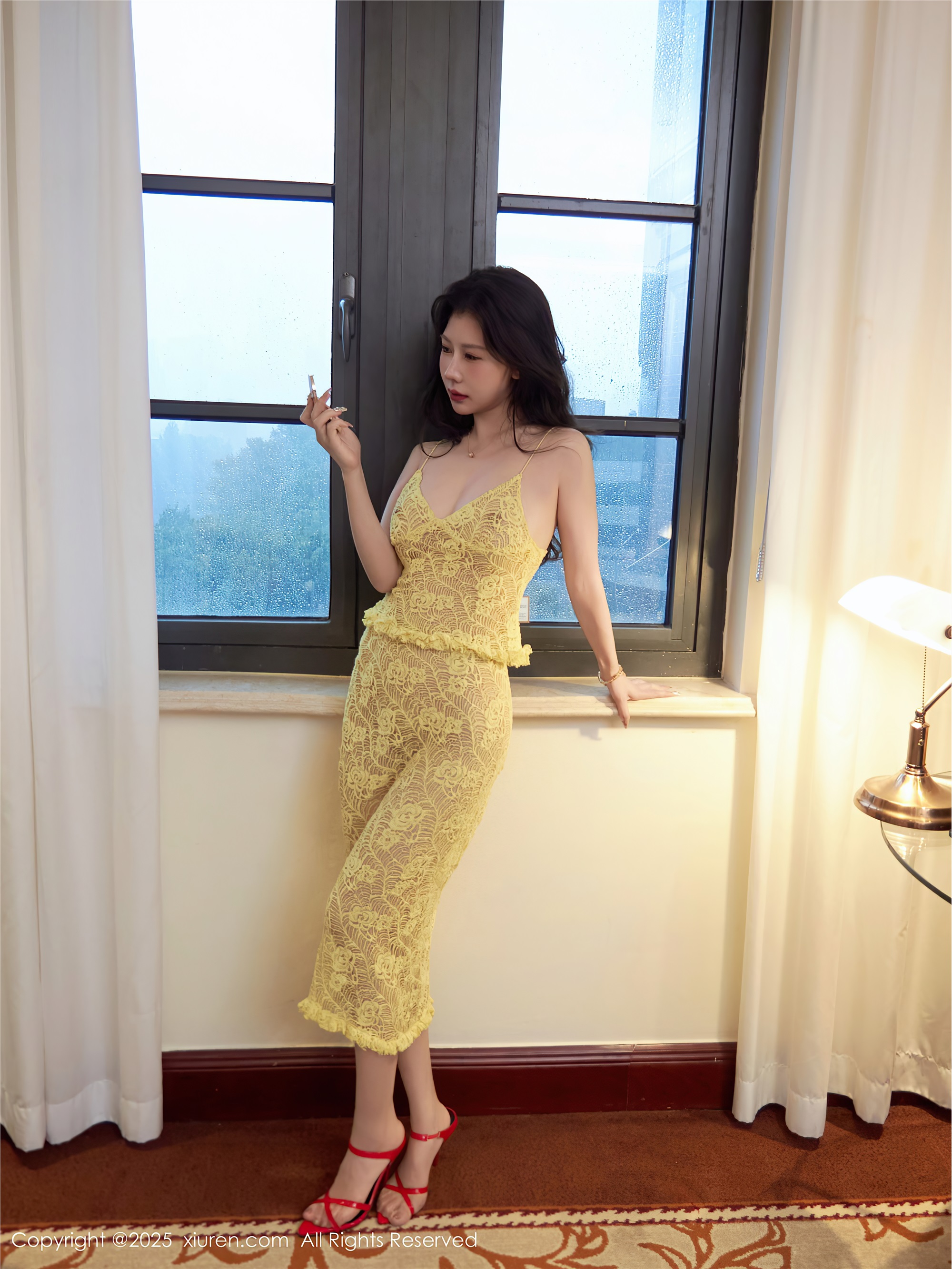 Xiuren秀人网 2025.10.16 NO.10879 尹甜甜sunny